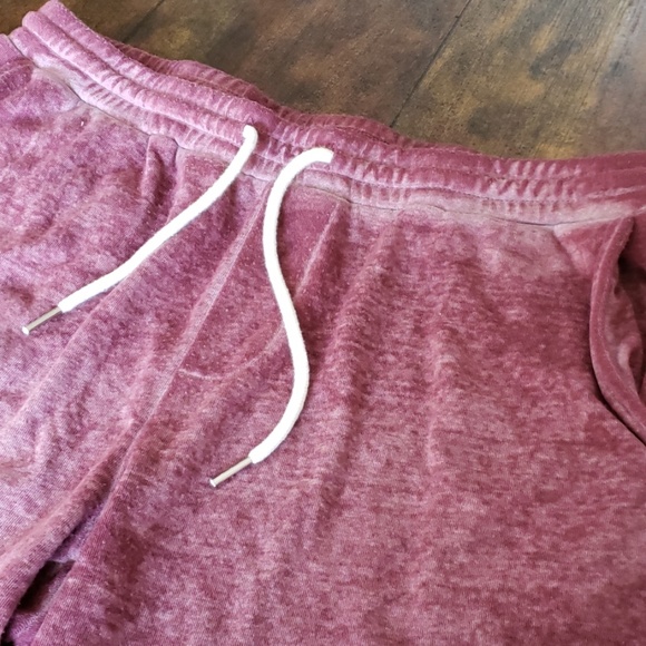 Men's Shorts Large - Picture 2 of 4